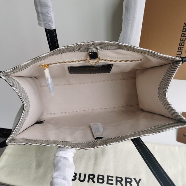 秋冬新作バーバリー トートバッグ コピー スモール SM NEW TOTE Bat07930
