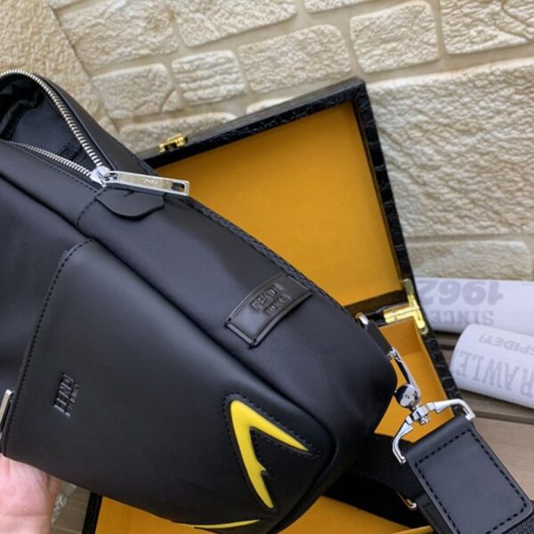 希少色フェンディ バッグ バグズ コピー ナイロンワンショルダーバックパック fep71090