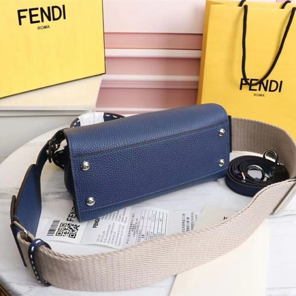 入手困難フェンディ 偽物 ピーカブー ミニ フルグレインレザー バッグ feq31832
