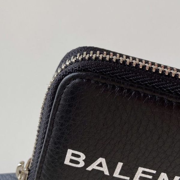 国内発送◆バレンシアガ 財布 偽物 メンズ ギフトに♪シンプルコインケース baj54371