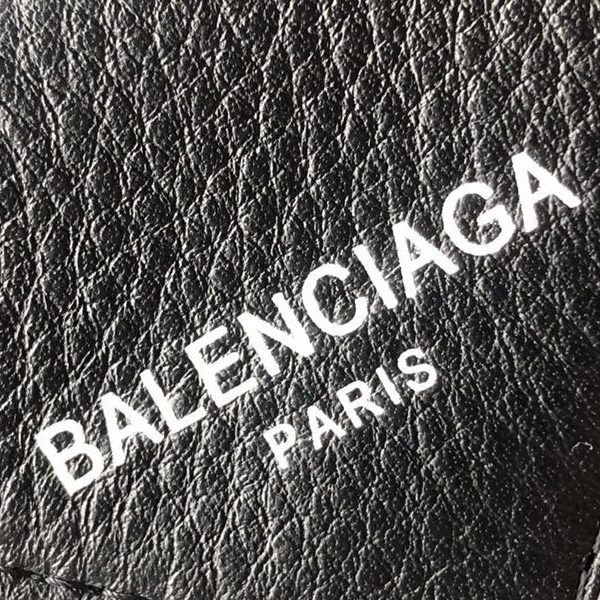 大人気！バレンシアガ 財布 偽物 ペーパー ミニウォレット baq86029