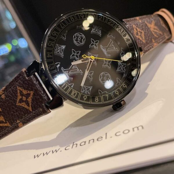 送料込 ルイヴィトン 時計 コピータンブール ストリート ダイバー  40mm vuj15515