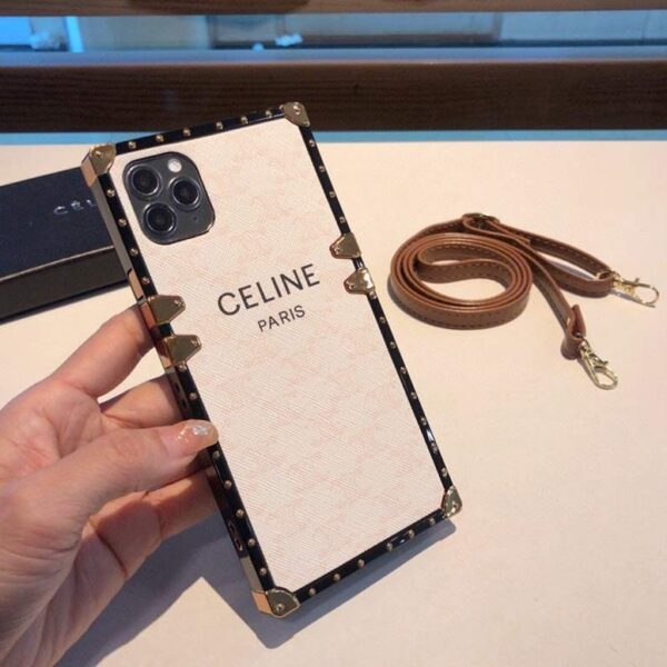 セール新作 セリーヌ☆iPhone11/12 pro ケース コピー♪ストラップ付き Cew28262