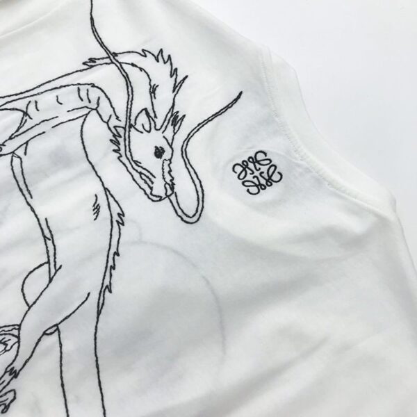 人気急上昇ロエベ×千と千尋の神隠し 偽物 千尋 エンブロイダリー Tシャツ (コットン) S928Y22X03