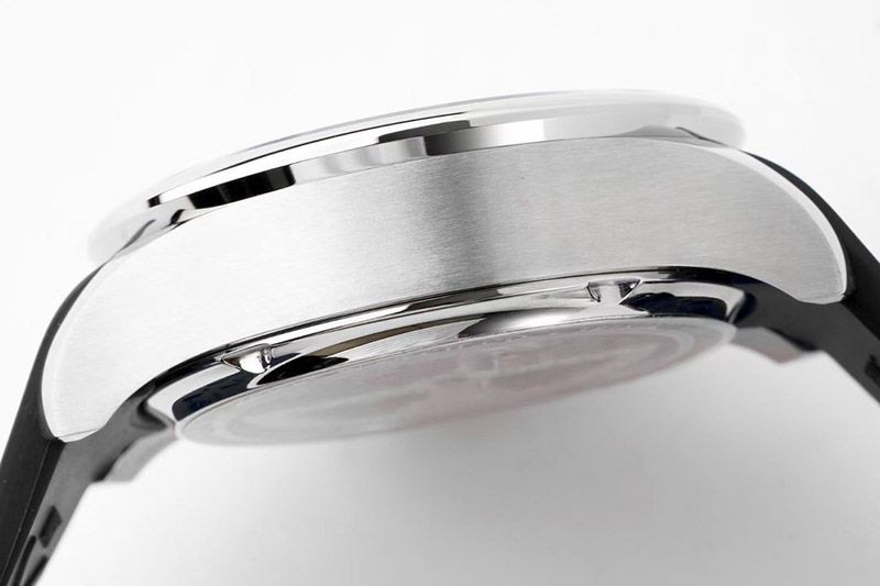 完売必至IWC ポルトギーゼ ヨットクラブ クロノグラフ コピー iwc30661