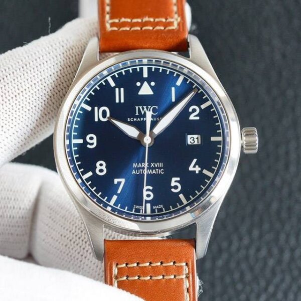世界中で大人気♪IWC コピー パイロットウォッチ マーク18 プティプランス iwx76613
