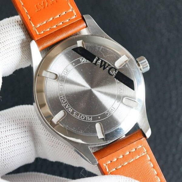 世界中で大人気♪IWC コピー パイロットウォッチ マーク18 プティプランス iwx76613