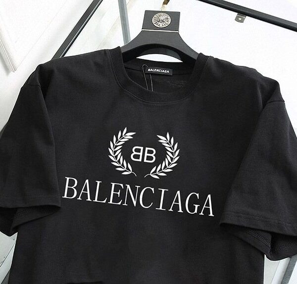 《大人気》バレンシアガ スーパーコピー クルーネック Tシャツ BB baz99434