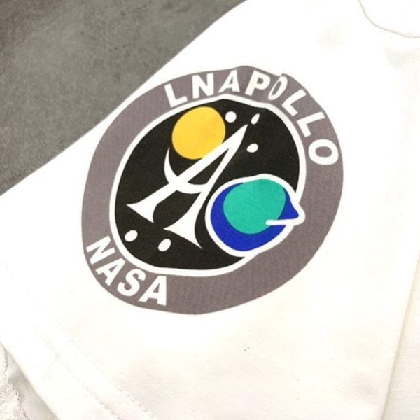 送料込バレンシアガ  × NASA 偽物 スペース ロゴ Tシャツ ホワイト bah41099