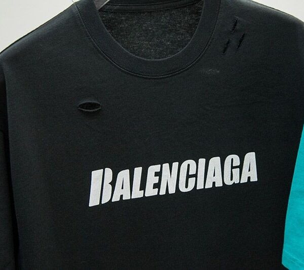 定番バレンシアガ 偽物 DESTROYED FLATGROUND Tシャツ 2色 bam86561