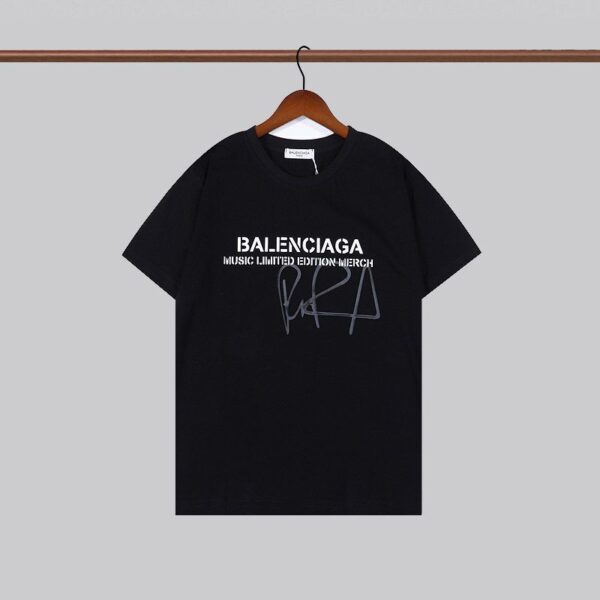 送料込バレンシアガxルポールチャールズ Tシャツ 偽物 alenciaga Music Limited Edition Merch 2色 bag36633