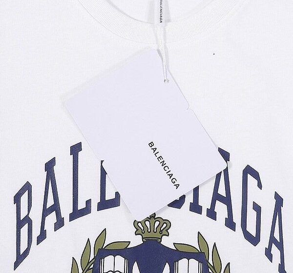 【日本未発売】バレンシアガ コピー カレッジミディアムフィット Tシャツ 2色 bau22197
