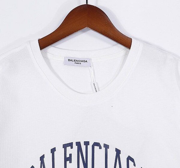 【日本未発売】バレンシアガ コピー カレッジミディアムフィット Tシャツ 2色 bau22197