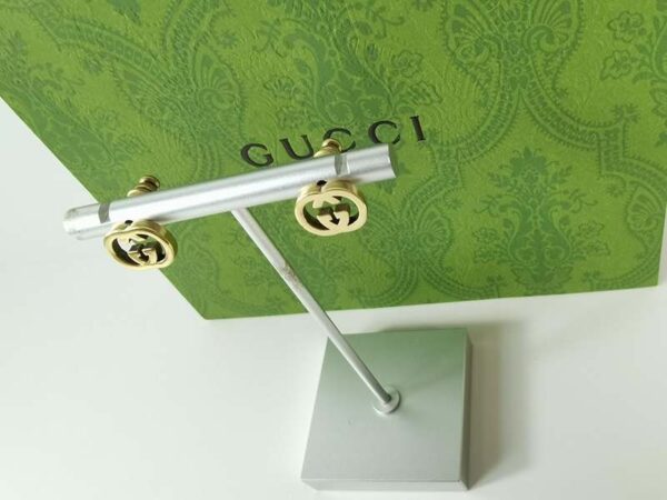 《大人気》グッチ 18k イエローゴールド Interlocking G ピアス 偽物 guq61214