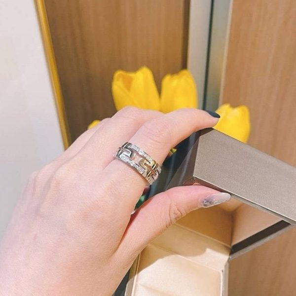 定番　綺麗なブルガリ ダイヤ 18Kゴールド リング スーパーコピーN級品 Buf75119