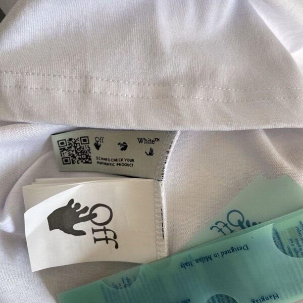 ☆超人気☆オフホワイト アローロゴTシャツ 偽物 ofc35663
