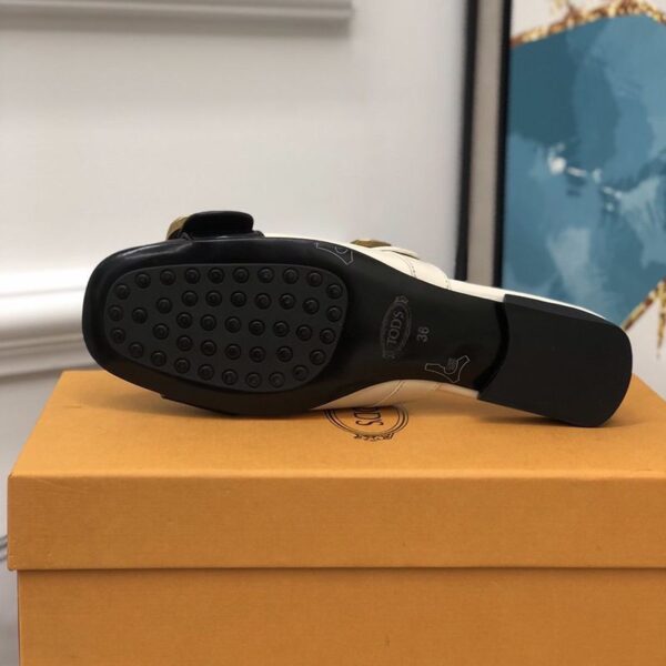☆超人気☆関税送料込★TODS コピー★メタルチェーン フラットサンダル tou29527