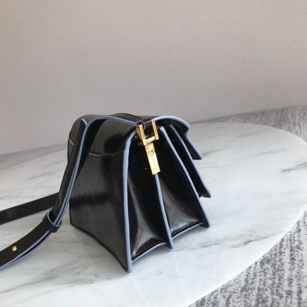 超希少！マルニ バッグコピー ☆trunk bag トランクバッグ 偽物 maw68725