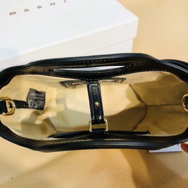 大人気!!新色 マルニ  TROPICALIA マイクロ かごバッグ 偽物 マルニ ハンモックバッグ mab37012