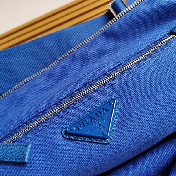 21-22AW プラダ トライアングル キャンバスバッグ コピー puq32331