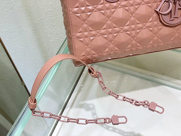 送料込【ディオール】LADY D-JOY バッグ偽物 カナージュ カーフスキン det26113