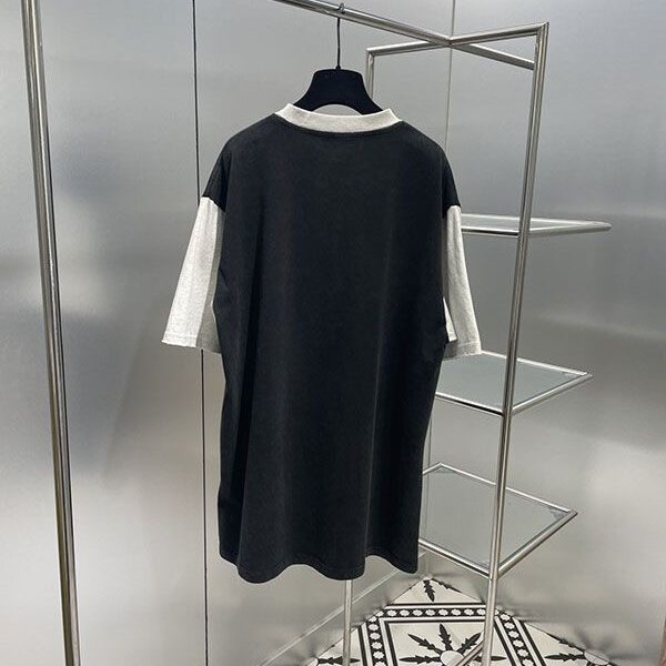 超希少！【バレンシアガ】ユニセックス 半袖 ロゴ Tシャツ 偽物 bau57176
