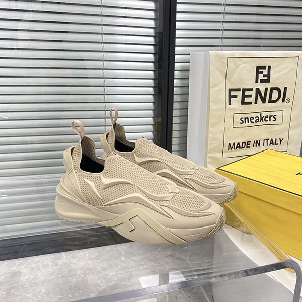 フェンディ フロー ランニングスニーカー スーパーコピーN級品 feb21618