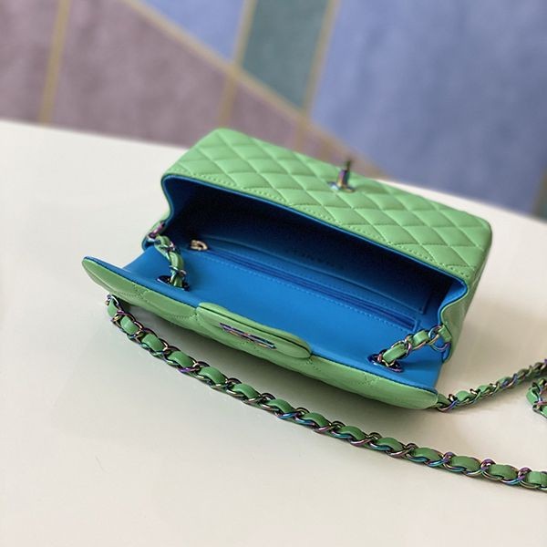 人気急上昇シャネル コピー ミニ フラップ バッグ マトラッセ shp46876