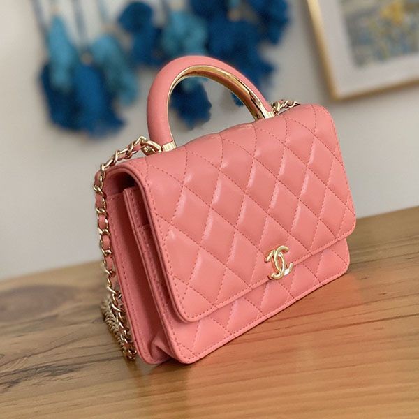 目を惹くカラー シャネル ミニサイズ 19cm ハンドバッグ コピー shj75436