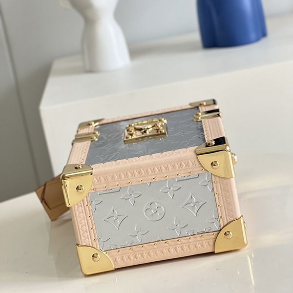 大人気！​ルイヴィトン ショルダーバッグ 偽物 the Camera Box M10077