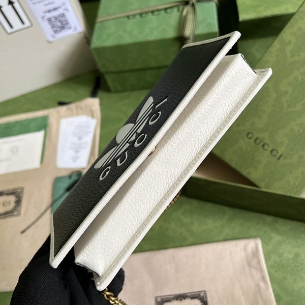 入手困難アディダス×グッチ 偽物 チェーン付き ウォレット ショルダーバッグ