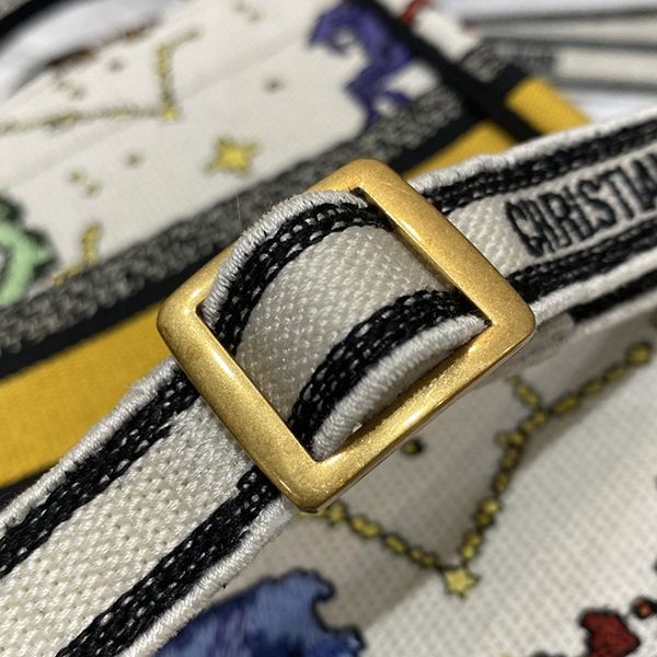 ☆新作☆ディオール BOOK TOTE ミニ フォンバッグ 偽物 dem68066