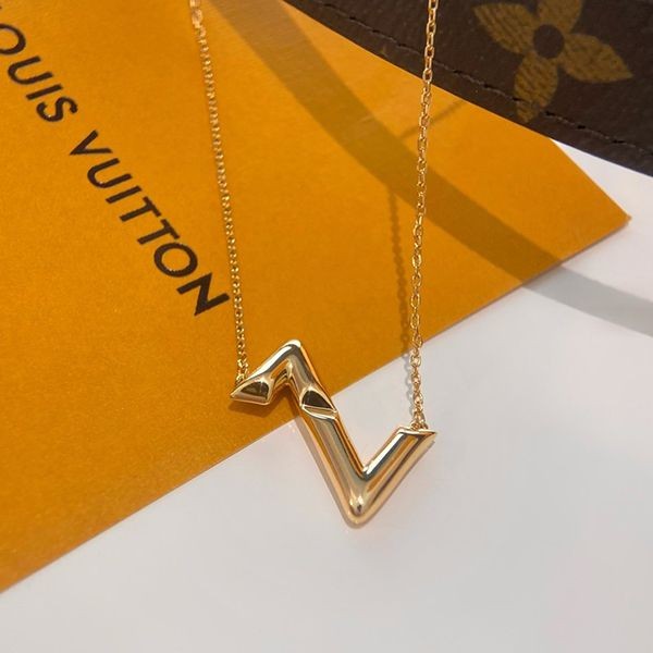 希少色 ルイヴィトン パンダンティフ LV ヴォルト 偽物 アップサイド vub83655