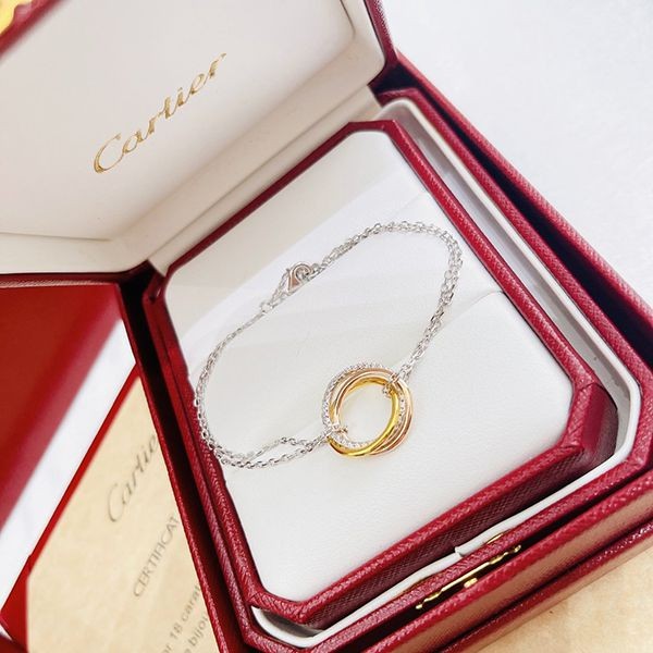 カルティエ トリニティ ダイヤモンド ブレスレット kan07486