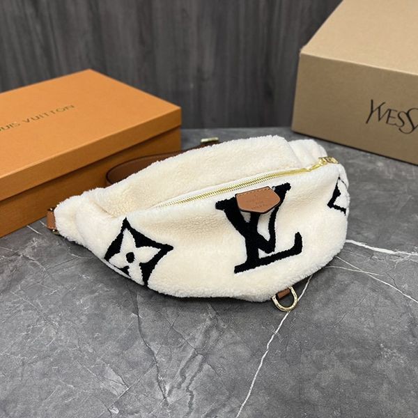 可愛い限定 ルイヴィトンスーパーコピー もこもこ バムバッグ vuv85496