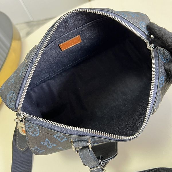 大人気!!新色ルイヴィトン シティ キーポル ショルダーバッグ 偽物 M46339