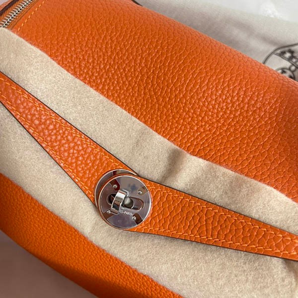 エルメス リンディ コピー 26cm トリヨンクレマンス 2色金具 era29289