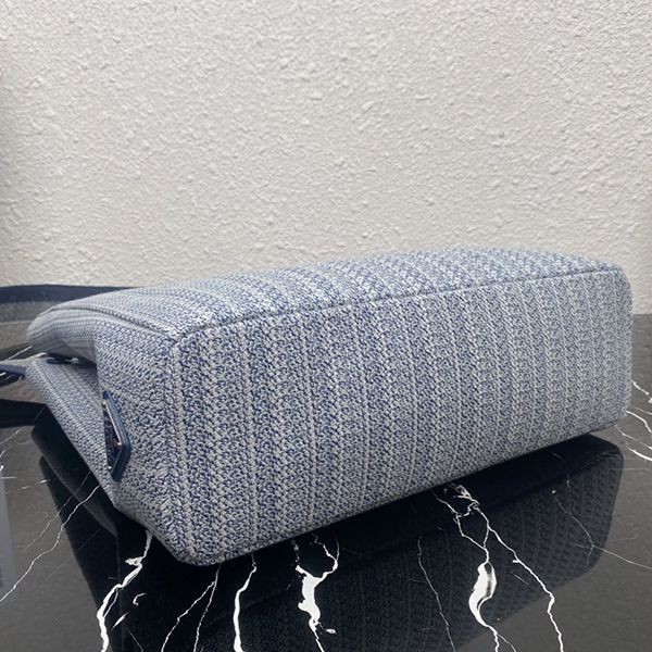 プラダ 偽物 に刺繍 トートバッグ 【人気商品】 1BA342