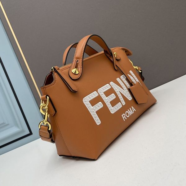 希少色フェンディ ショルダーバッグ 偽物 ミディアム BY THE WAY キャンバス 2WAY fem35533