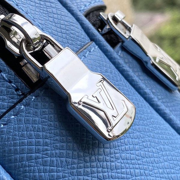 ルイヴィトン バムバッグ コピー アウトドアボディバッグ M30748