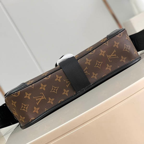 ルイヴィトン 偽物 アーチ―・メッセンジャー ショルダーバッグ M46328