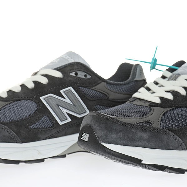 世界中で大人気♪990v3 偽物 キス × ニューバランス ピスタチオ コレクション M990V3 nyi61031