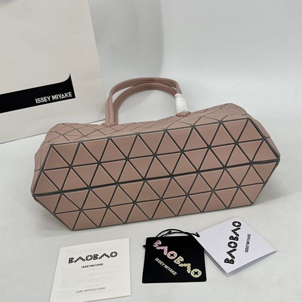 プレゼント最適BAOBAO ISSEY コピー MIYAKE カルトン メタリック バッグ baa55953