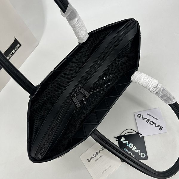 n級 おすすめBAOBAO ISSEY 偽物 MIYAKE カルトン メタリック バッグ bas72326