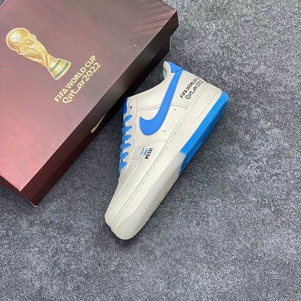 ナイキ FIFAワールドカップ カタール 2022 偽物 エアフォース1 DR9868800