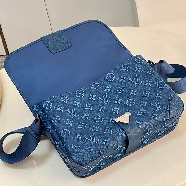 稀少ルイヴィトン モノグラム柄 メッセンジャーバッグ 偽物 vul72222