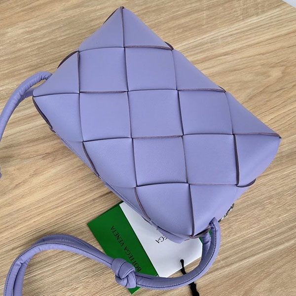 確保済み ボッテガ カセット スモール ショルダーバッグ 偽物 bos60632