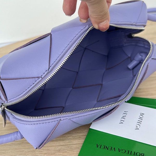 確保済み ボッテガ カセット スモール ショルダーバッグ 偽物 bos60632