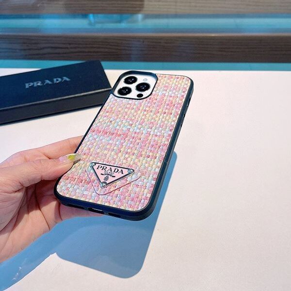 【お洒落★】プラダ iPhone13/14Proケース コピーNEW♪ロゴ付き pun39073