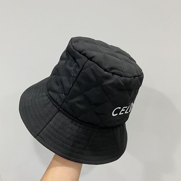 超入手困難 セリーヌ バケットハット 偽物 Ceq46672